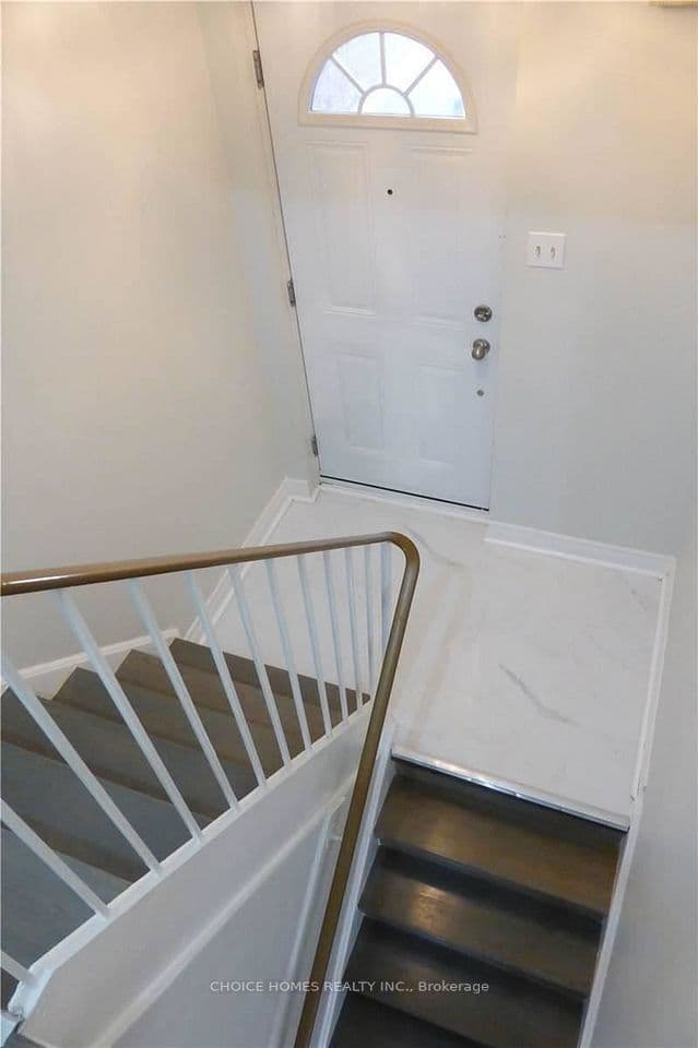 23-91 Muir Drive, Toronto, ON M1M 3T7 – photo 3