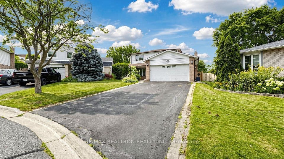 349 Siena Court, Oshawa, ON L1J 6V5 – photo 2
