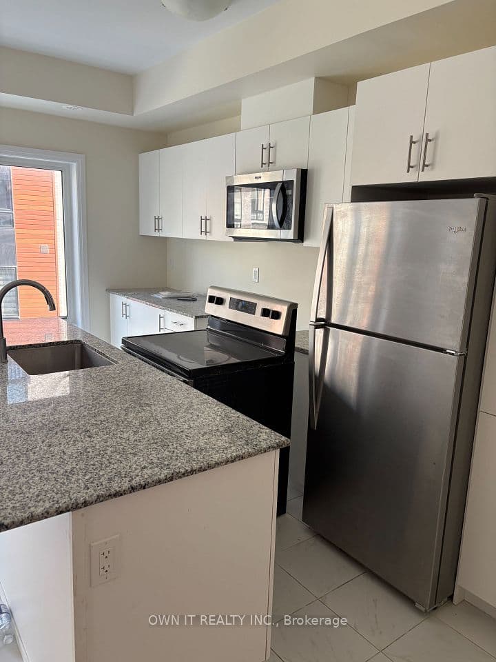 25 Priya Lane 12, Toronto, ON M1B 0E8 – main photo