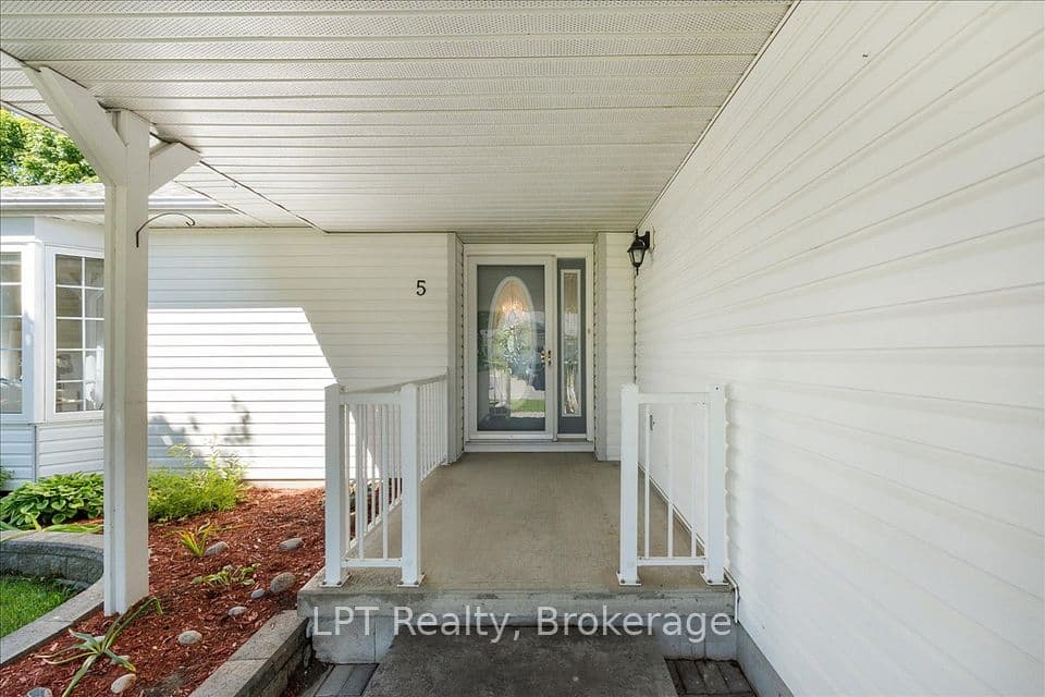 5 Niagara Trail, Clarington, ON L1B 1A2 – photo 3