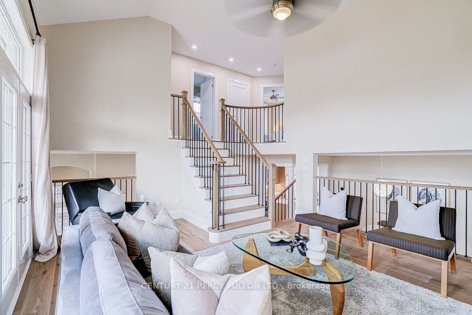 1825 Parkhurst Crescent, Pickering, ON L1X 0B1 – main photo