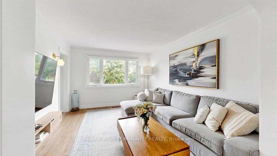 6 Athlone Road, Toronto, ON M4J 4H2 – photo 3