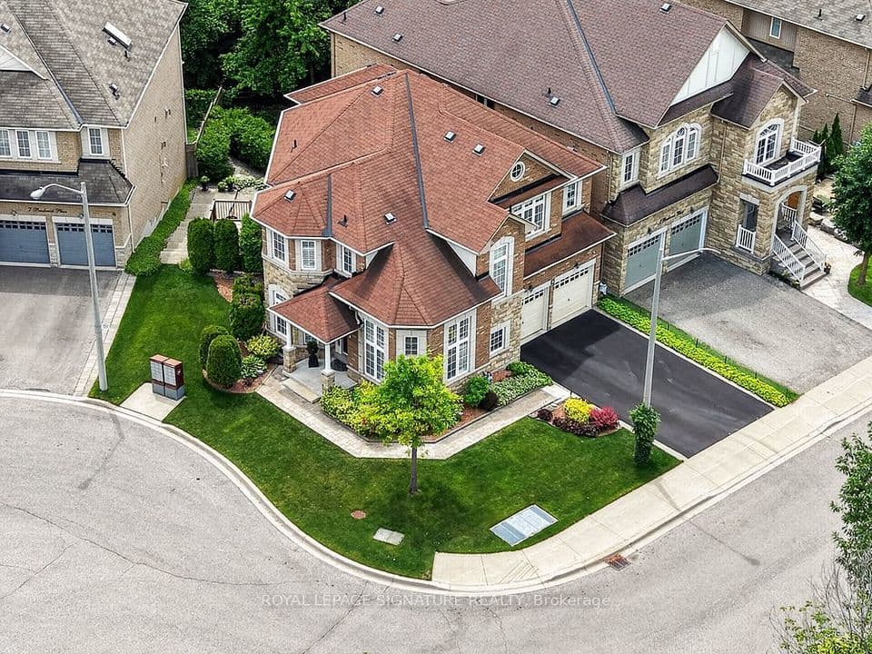 5 Broderick Place, Toronto, ON M1L 0E3 – photo 2