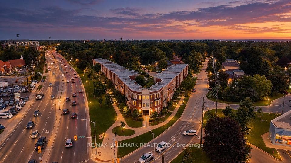 4689 Kingston Road 52, Toronto, ON M1E 2R1 – main photo