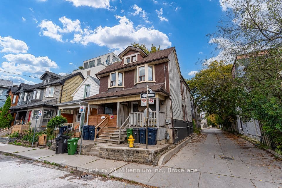69 Laing Street, Toronto, ON M4L 2N4 – main photo