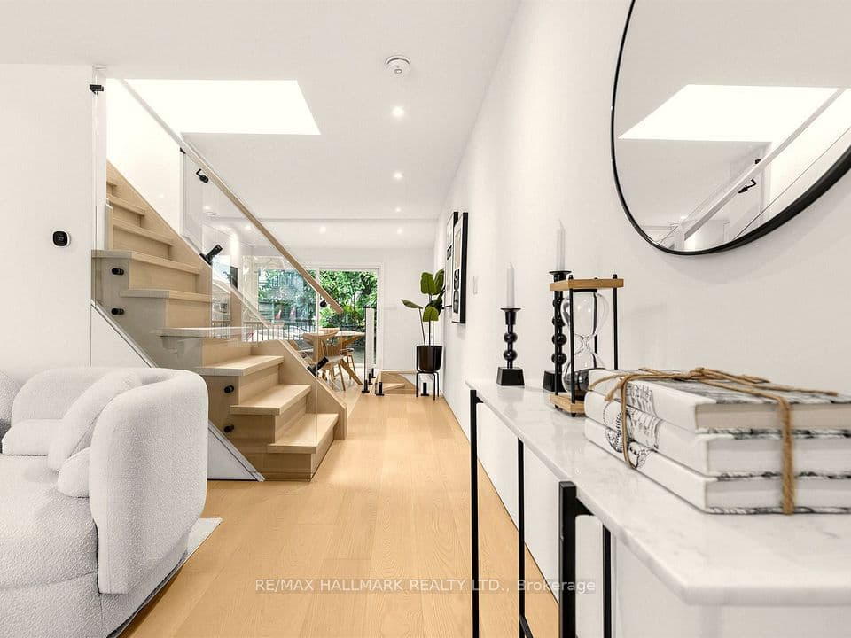 227 Donlands Avenue, Toronto, ON M4J 3P9 – photo 2