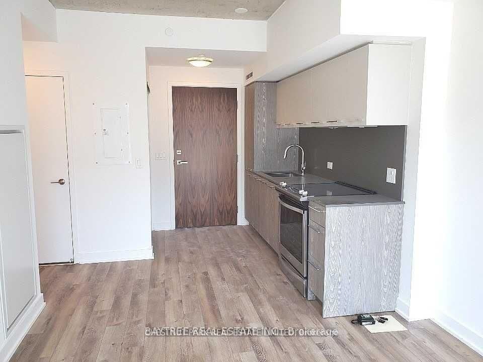 30 Baseball Place 912, Toronto, ON M4M 0E8 – main photo