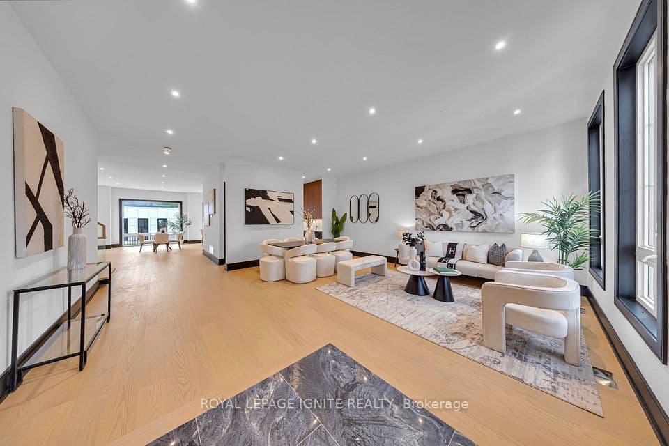 15 Deblyn Drive E, Toronto, ON M1S 1J4 – photo 3