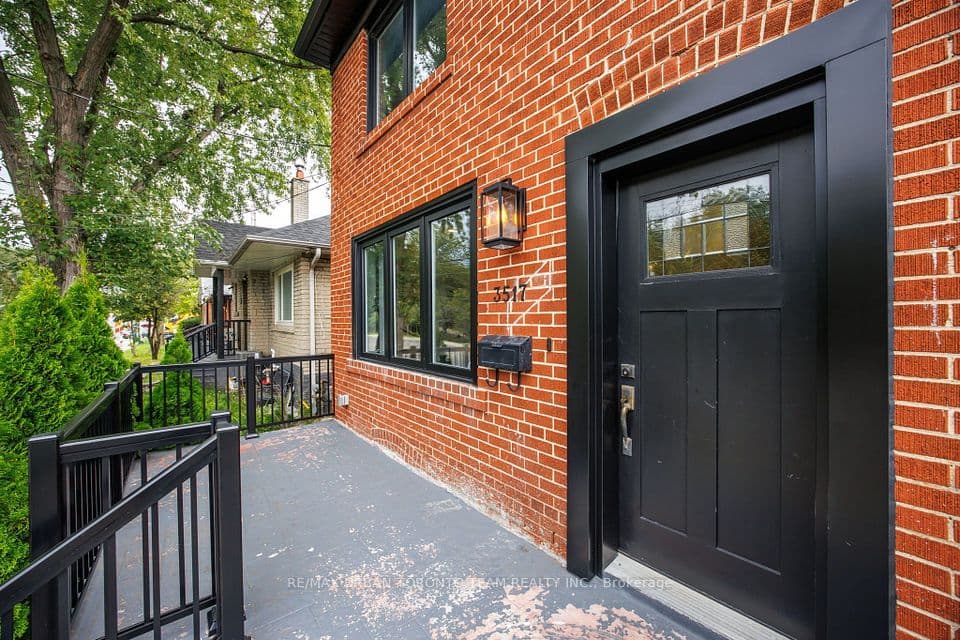3517 St Clair Avenue E, Toronto, ON M1K 1L4 – photo 2