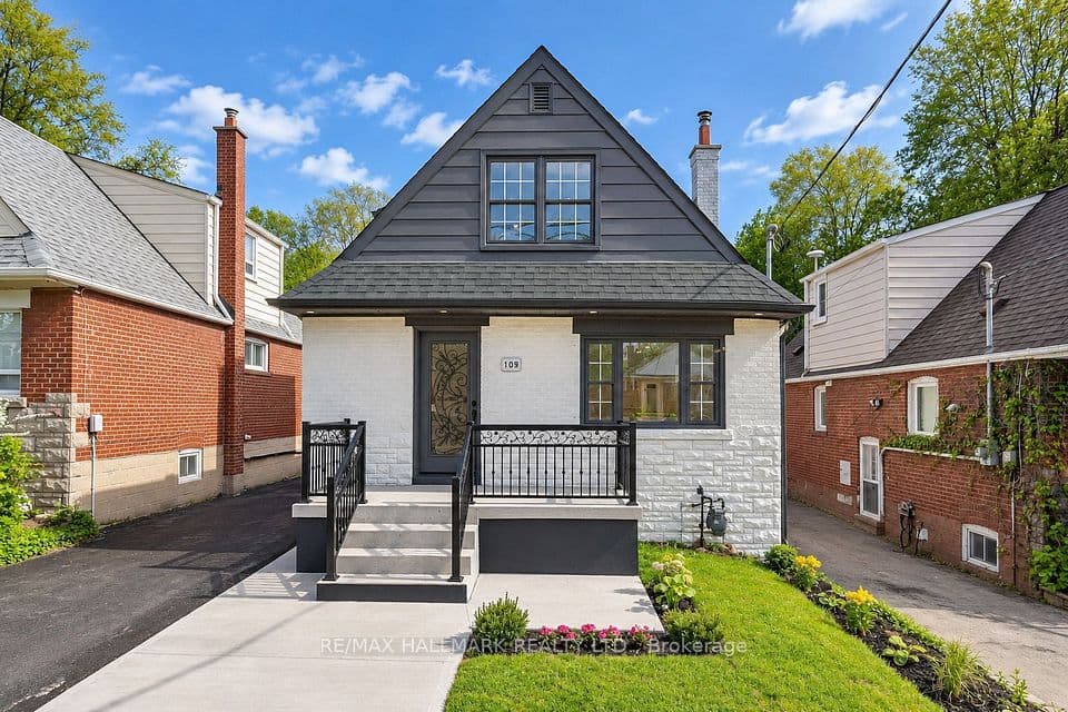 109 Glencrest Boulevard, Toronto, ON M4B 1L9 – photo 2