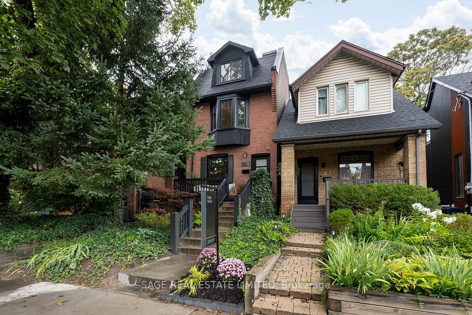 11 Bertmount Avenue, Toronto, ON M4M 2X8 – photo 3