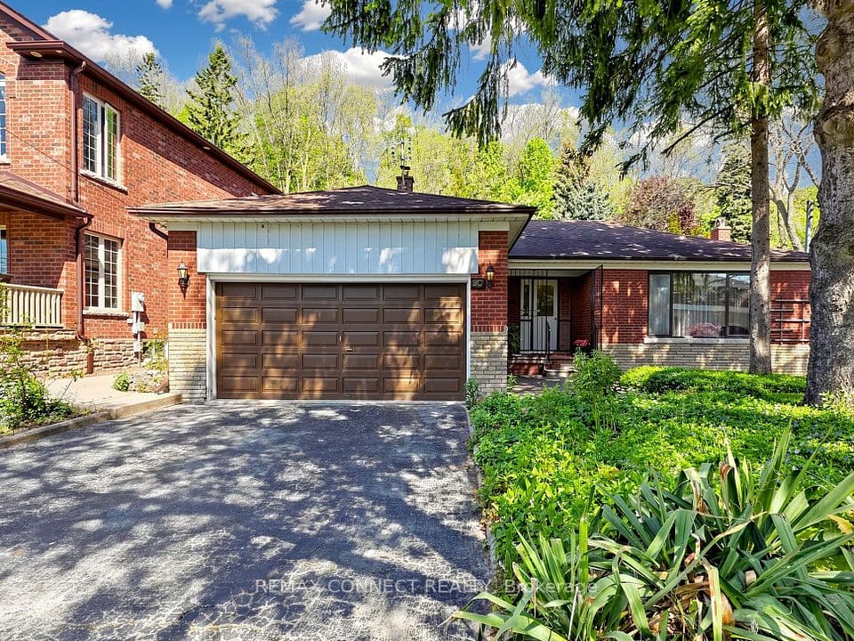 90 Sylvan Avenue, Toronto, ON M1M 1K1 – main photo