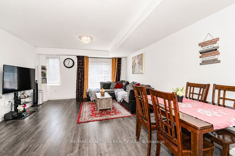 34 Glenstal Path, Oshawa, ON L1L 0L2 – photo 3