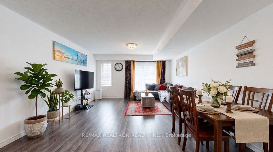 34 Glenstal Path, Oshawa, ON L1L 0L2 – main photo