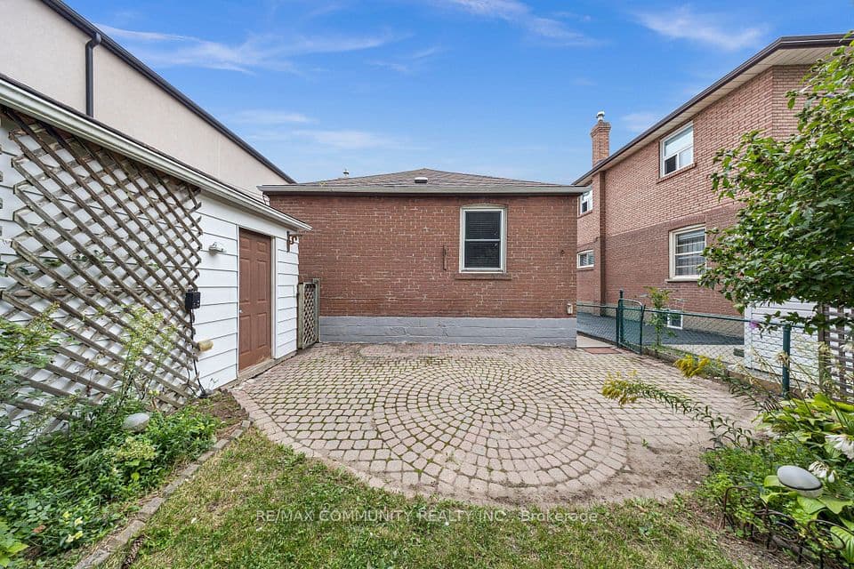 50 Joanith Drive, Toronto, ON M4B 1S7 – photo 3