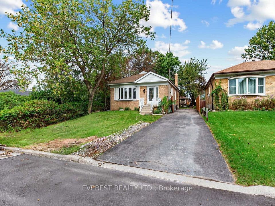 20 Japonica Road, Toronto, ON M1R 4S2 – main photo