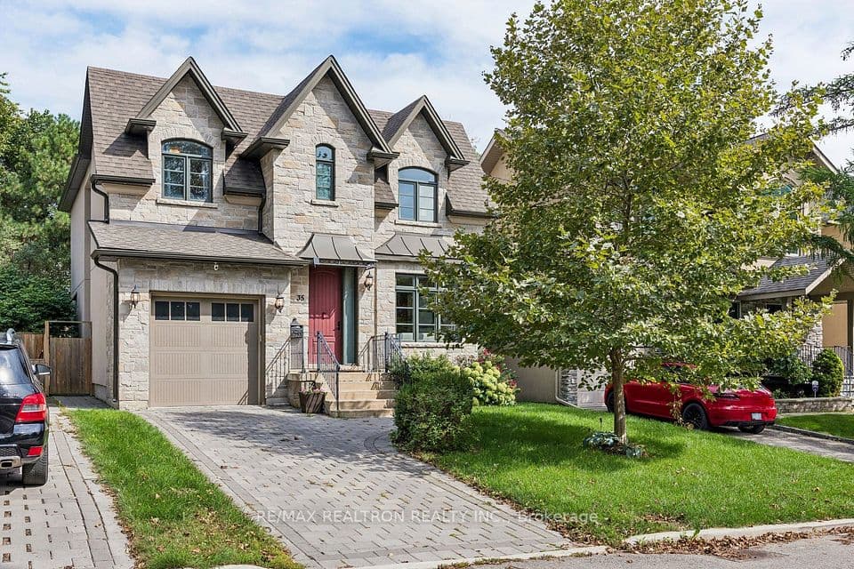 35 Neilson Avenue, Toronto, ON M1M 2S3 – main photo