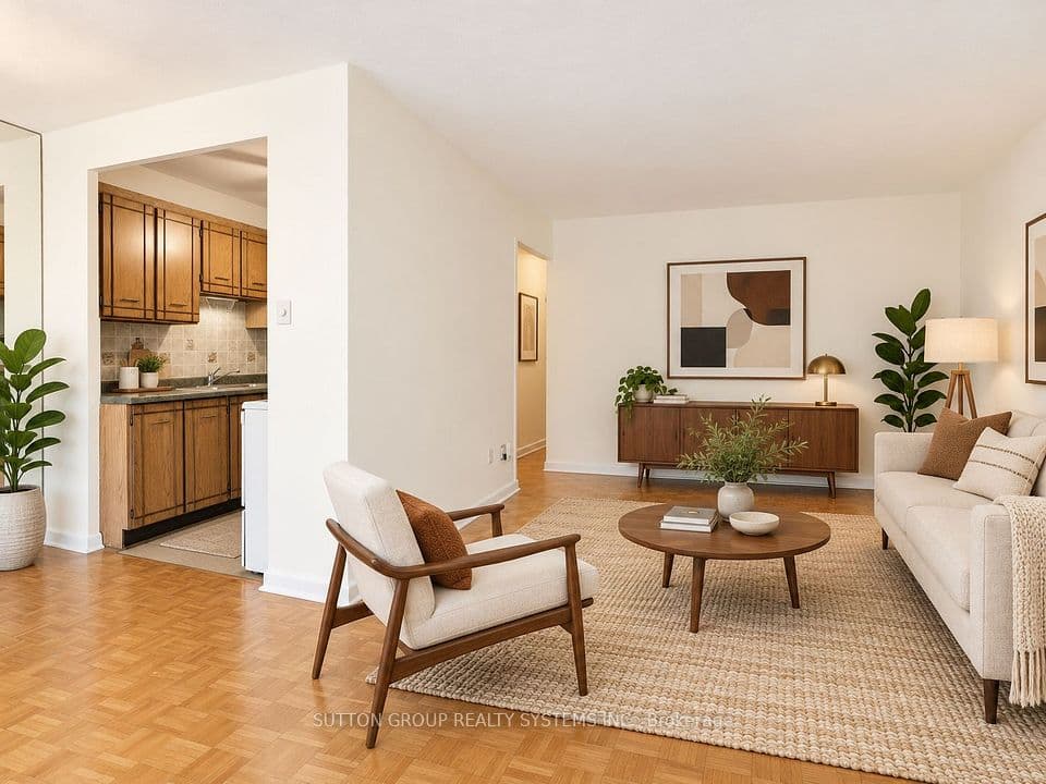 921 Midland Avenue 209, Toronto, ON M1K 4G2 – photo 3