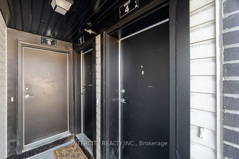 235 Mclevin Avenue 4, Toronto, ON M1B 0E8 – photo 3