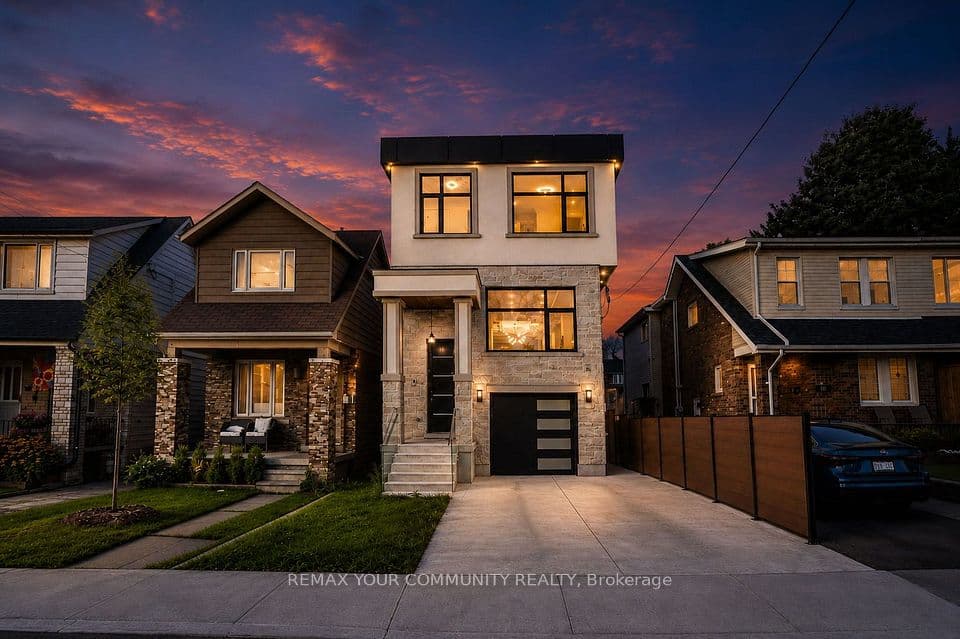 49 Wayland Avenue, Toronto, ON M4E 3C8 – main photo