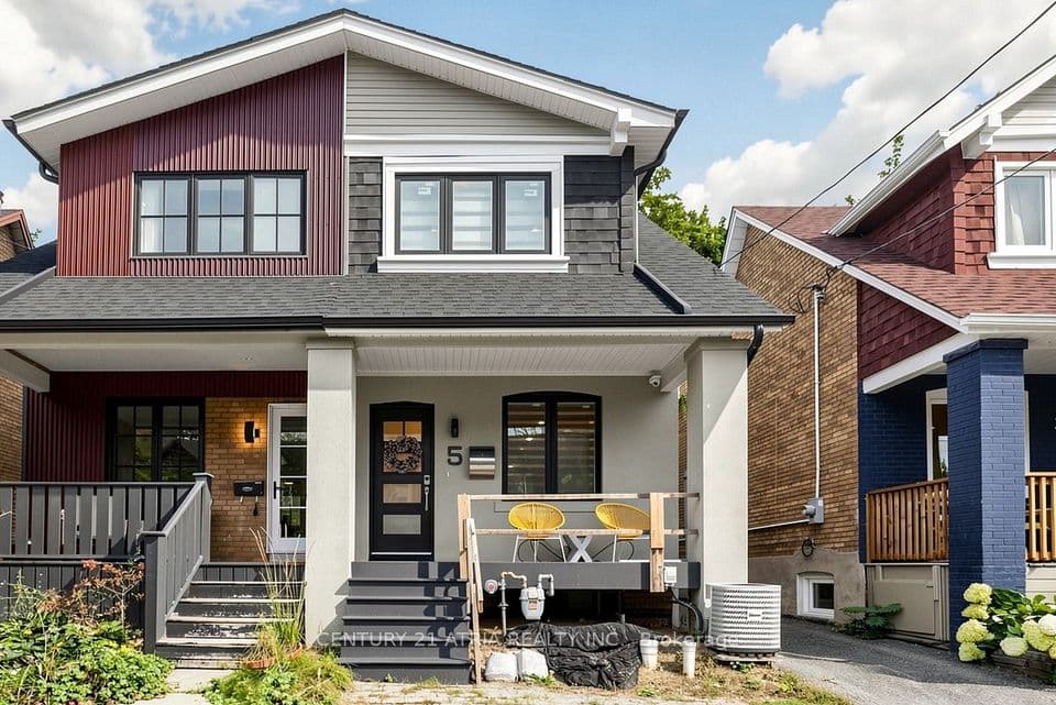5 Bertmount Avenue, Toronto, ON M4M 2X8 – main photo