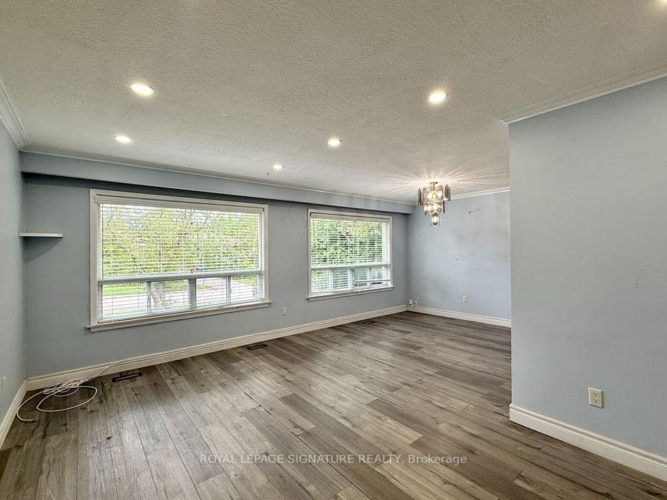 4 Wantanopa Crescent, Toronto, ON M1H 2B3 – photo 2