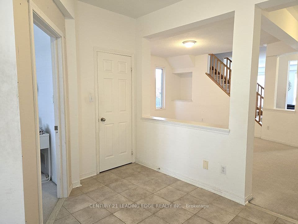 22 Westgate Avenue, Ajax, ON L1Z 1R8 – photo 3