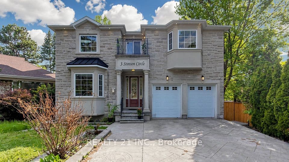 3 Stinson Circle, Toronto, ON M4B 2Y7 – main photo
