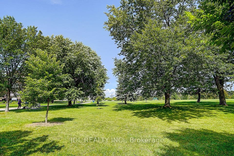 2100 Bridletowne Circle 316, Toronto, ON M1W 2L1 – photo 3