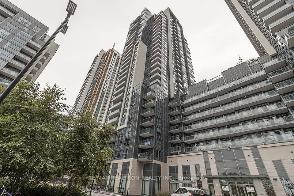 20 Meadowglen Place 322, Toronto, ON M1G 0A9 – photo 2