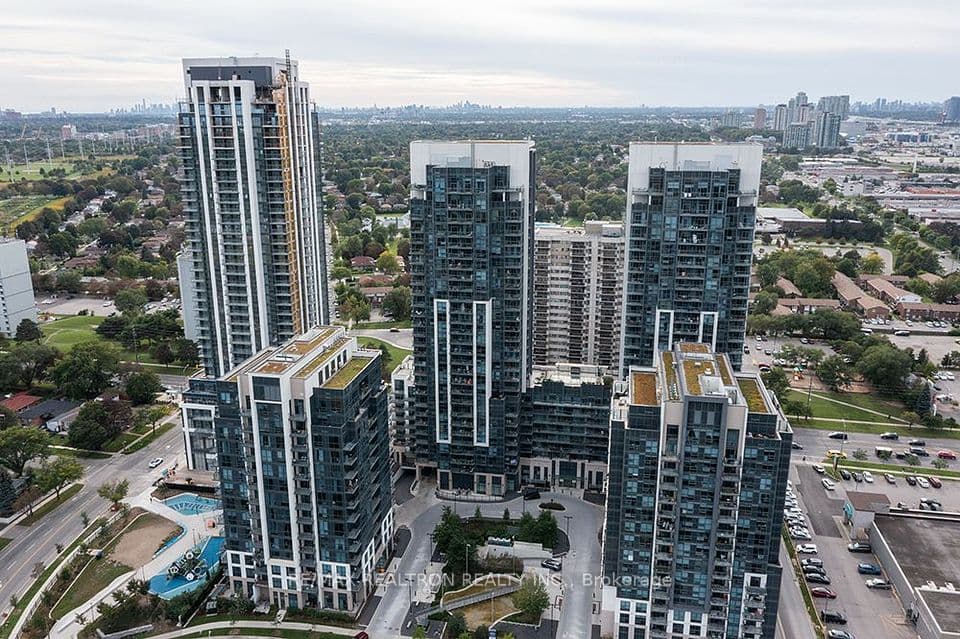 20 Meadowglen Place 322, Toronto, ON M1G 0A9 – photo 3