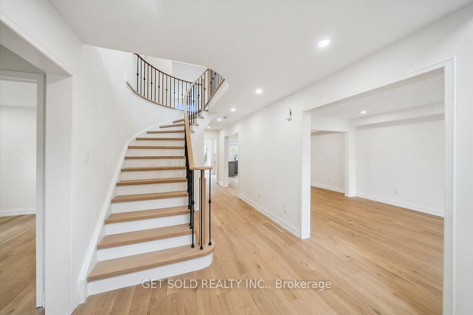 27 Edenbridge Drive, Vaughan, ON L4J 7V1 – photo 3