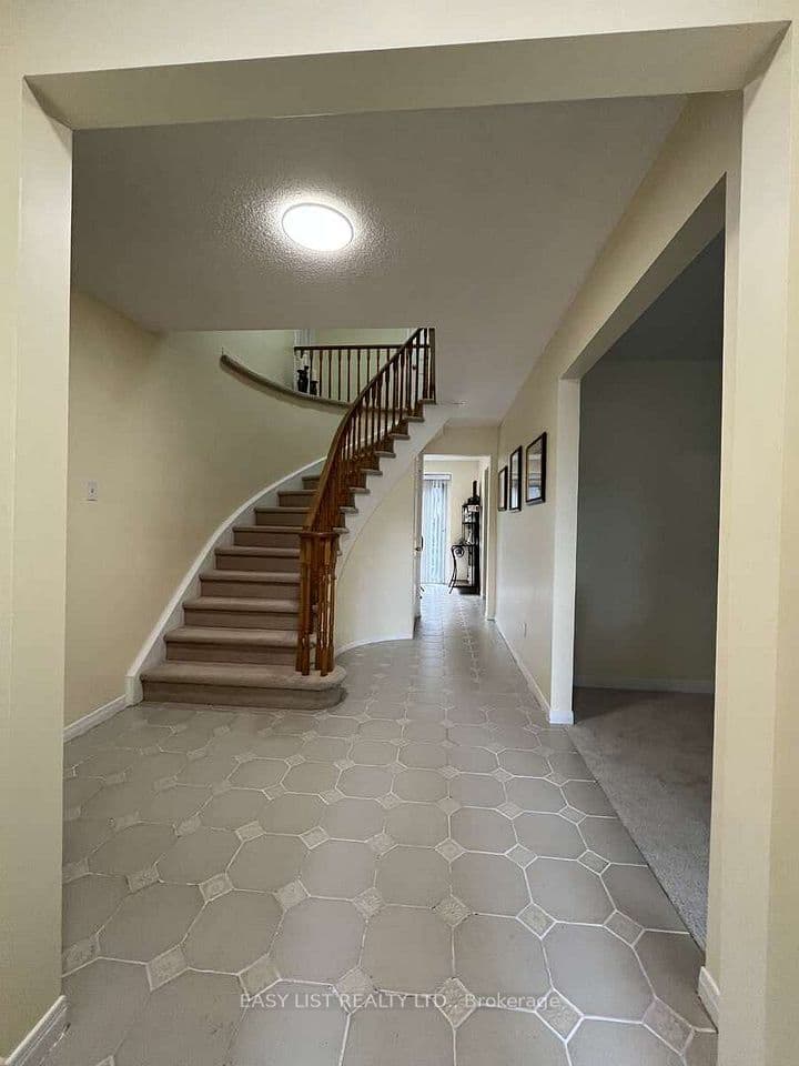 102 Burwell Crescent, Markham, ON L3P 6V1 – photo 3