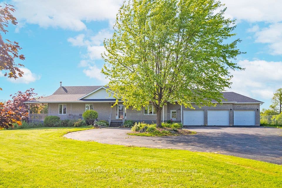 14 Pioneer Ridge Court, Essa, ON L0L 1N0 – main photo