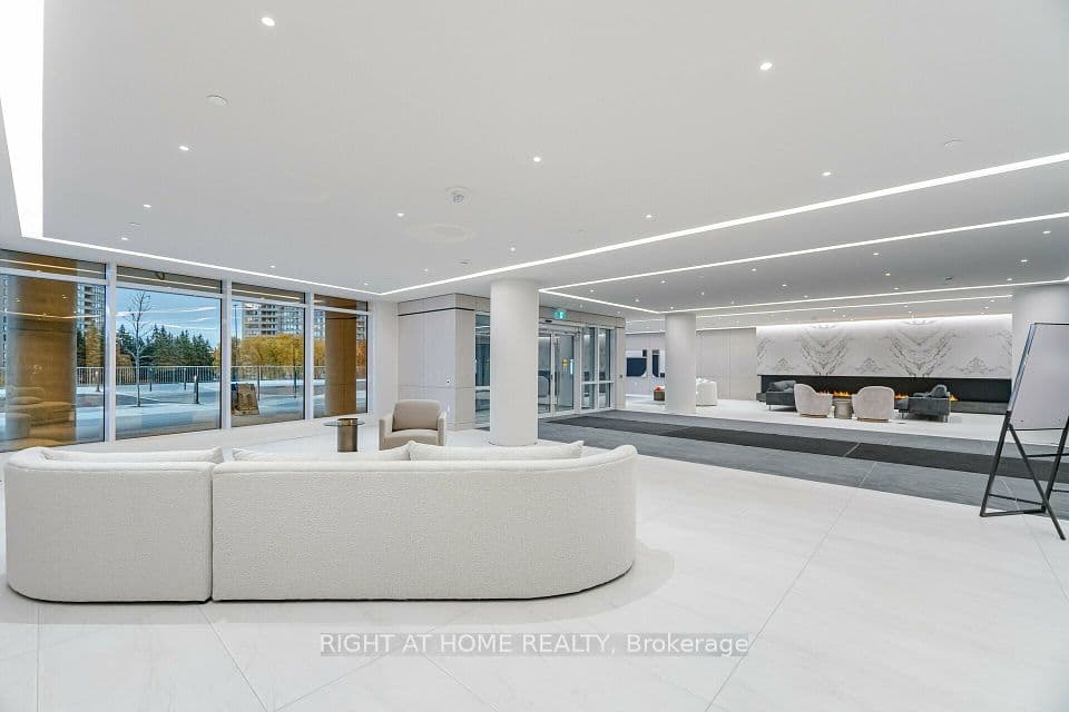 50 Upper MAll Way B-226, Vaughan, ON L4J 0L8 – photo 3