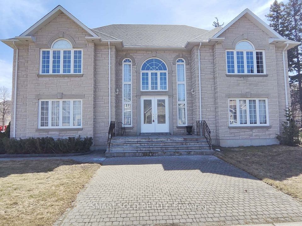 67 Chantilly Crescent, Richmond Hill, ON L4C 0K1 – photo 2