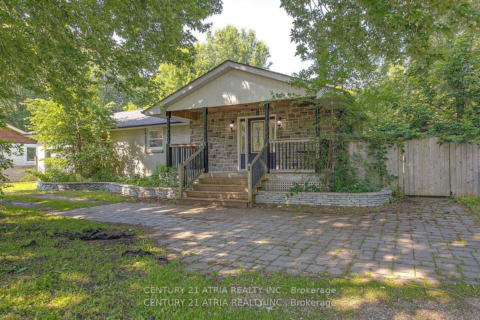 2070 St. Paul Road, Innisfil, ON L9S 1V2 – main photo