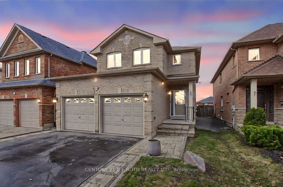 484 Menczel Crescent, Newmarket, ON L3X 2P6 – photo 3