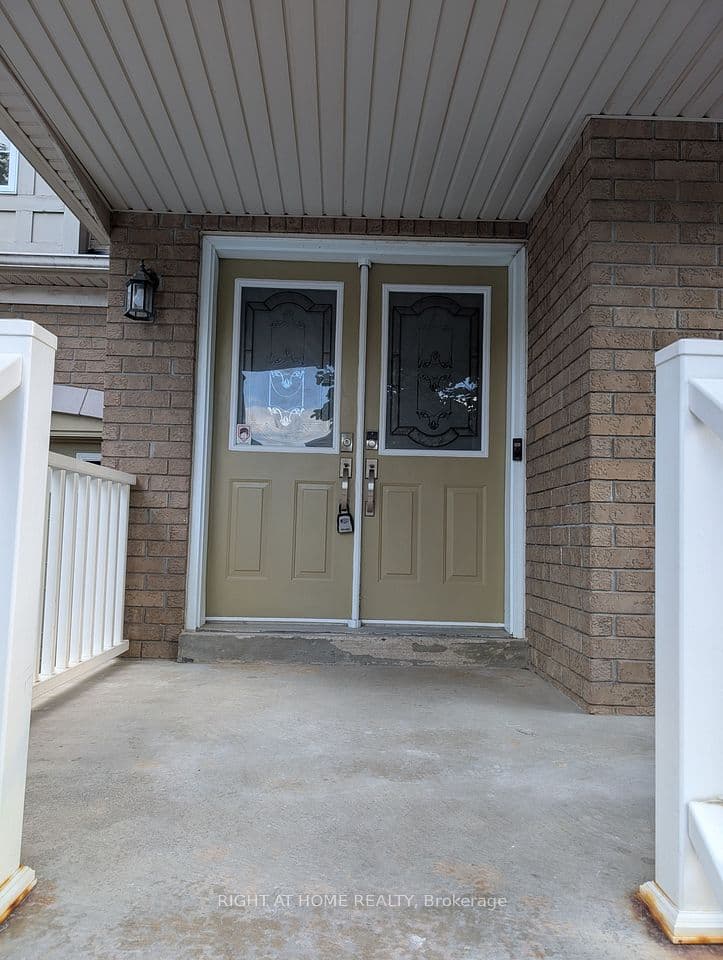 158 Hollywood hill Circle, Vaughan, ON L4H 2P2 – main photo