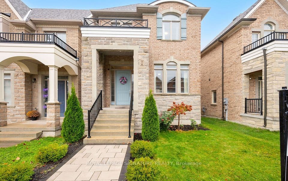 35 Clara May Avenue, East Gwillimbury, ON L9N 0R4 – main photo
