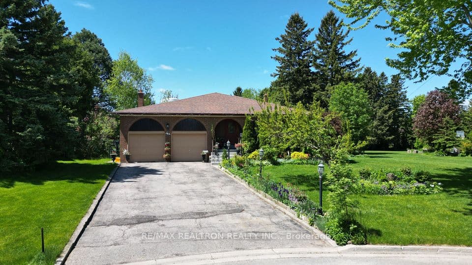 42 Banner Lane, King, ON L7B 1K2 – photo 2