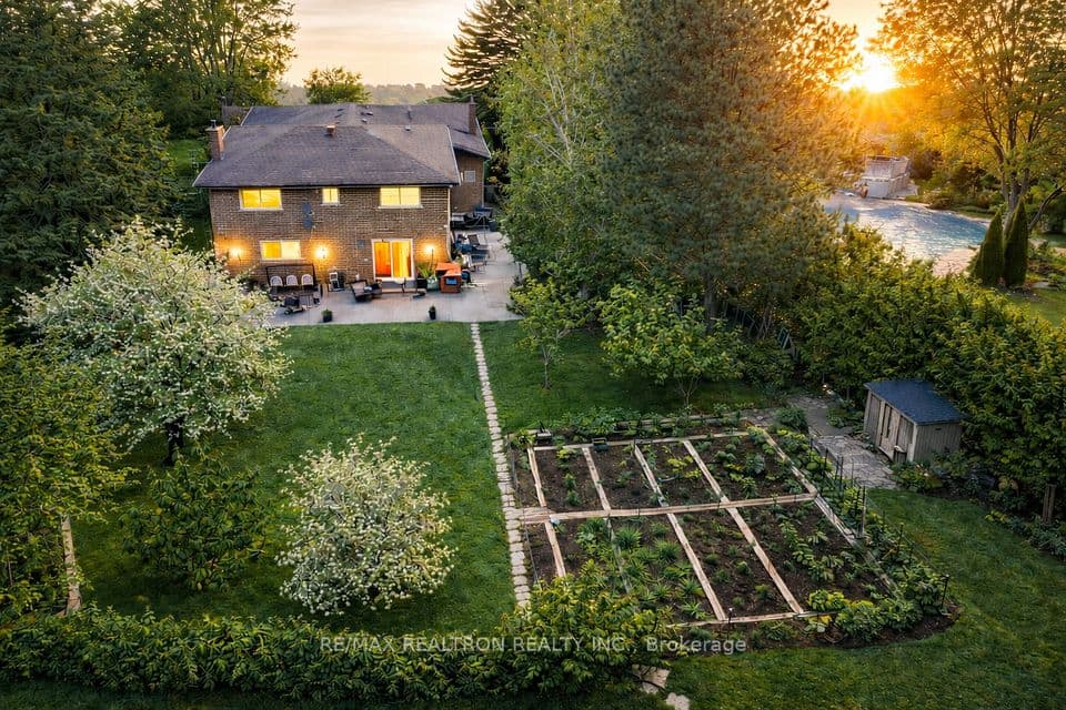 42 Banner Lane, King, ON L7B 1K2 – photo 3
