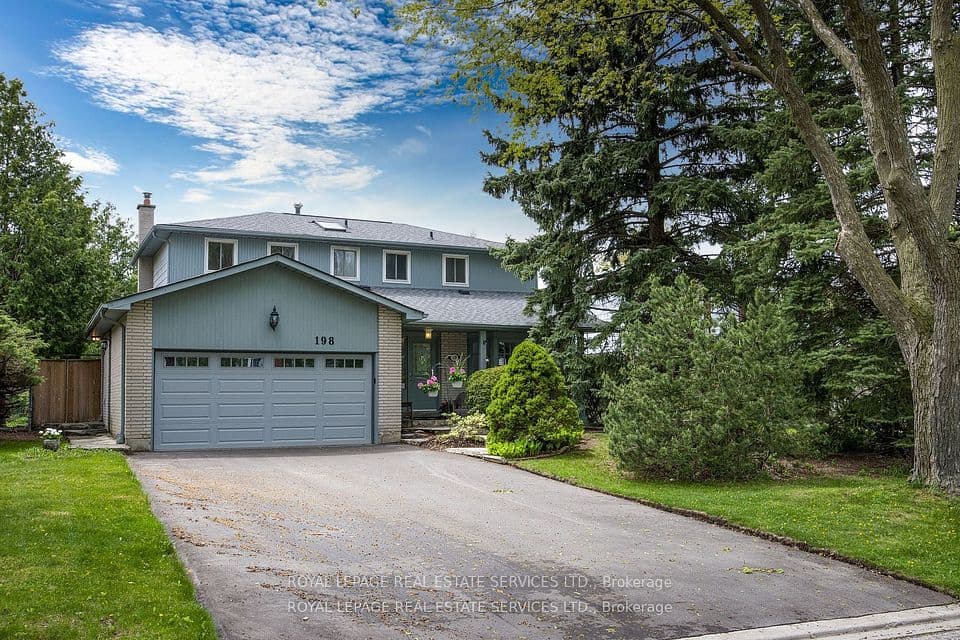 198 Romfield Circuit, Markham, ON L3T 3J1 – main photo