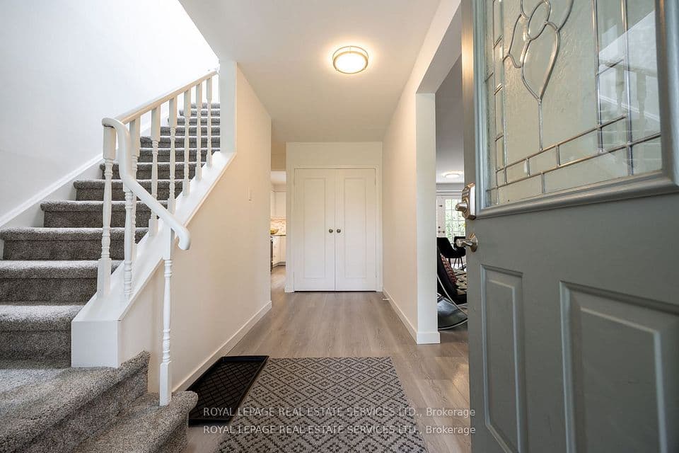 198 Romfield Circuit, Markham, ON L3T 3J1 – photo 3