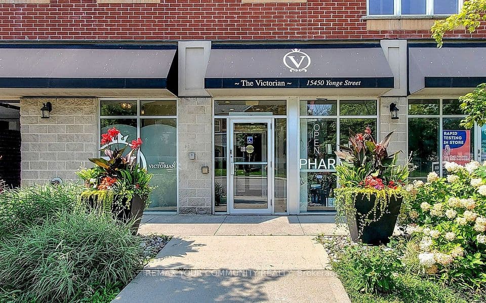 15450 Yonge Street 205, Aurora, ON L4G 0K1 – photo 2
