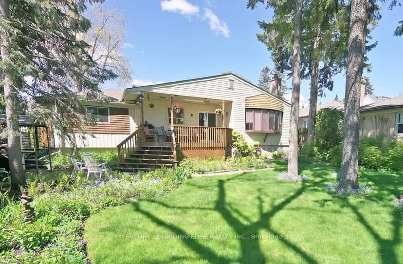 91 Lucas Street, Richmond Hill, ON L4C 4P4 – photo 2