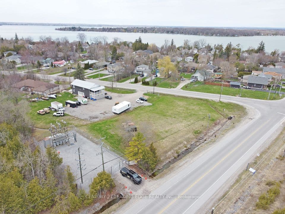 1035 Metro Road N, Georgina, ON L4P 3E9 – photo 2