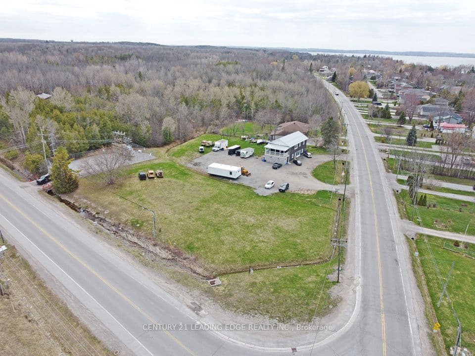 1035 Metro Road N, Georgina, ON L4P 3E9 – main photo