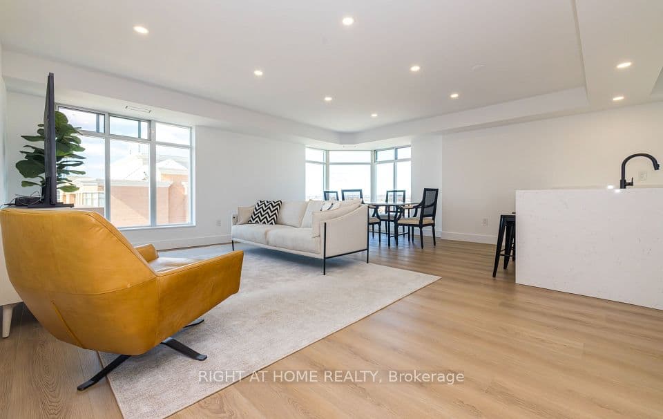 135 Pond Drive 1508-1509, Markham, ON L3T 7V6 – main photo