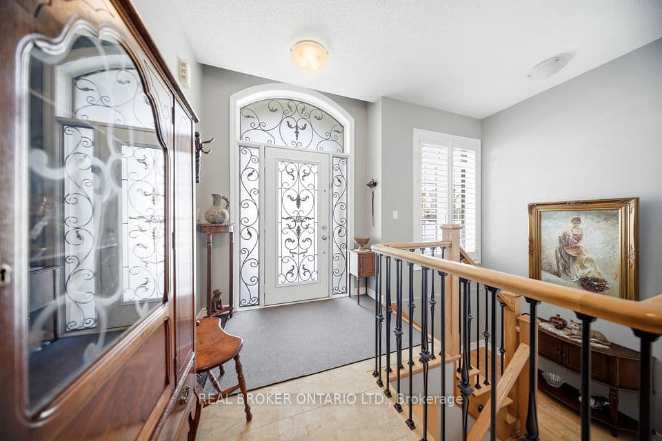 171 Gold Park Gate, Essa, ON L3W 0B4 – photo 2